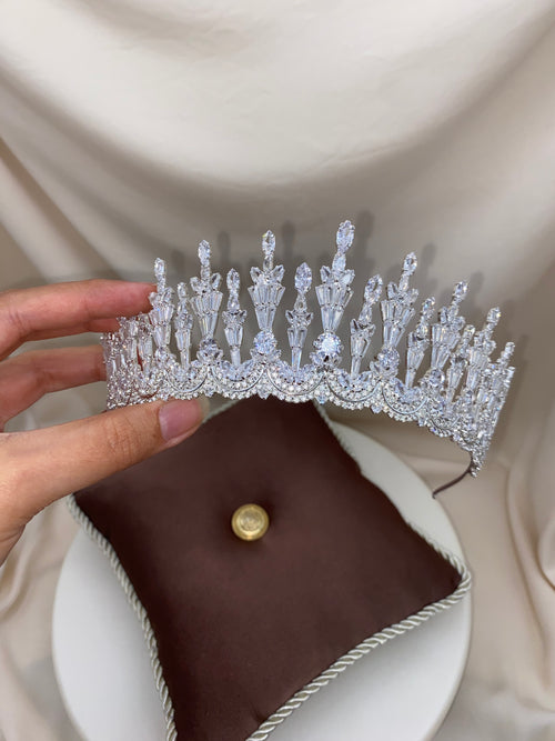 تاج زفاف "ميريلا" - حجر الزركون - إطلالة ملكية