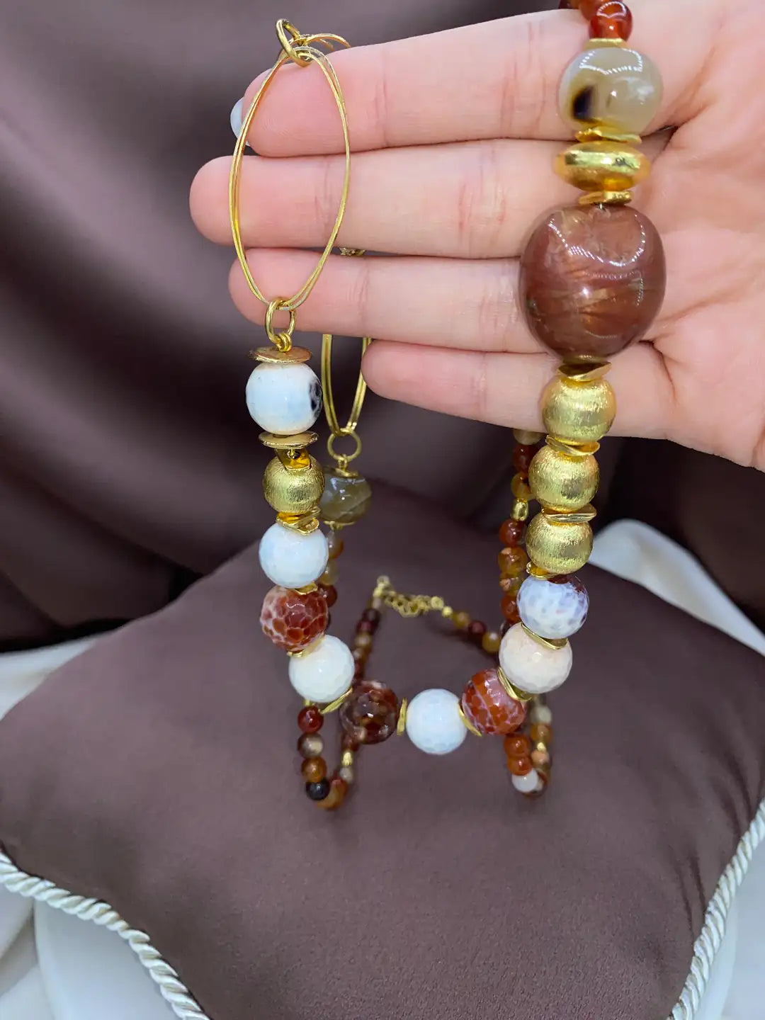 قلادة إيريس بحجر العقيق البرتقالي
